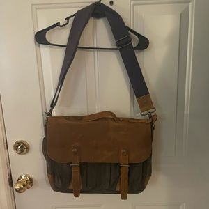 TSD Brand Hudson Canvas Messenger Bag - Canvas Grey NWT